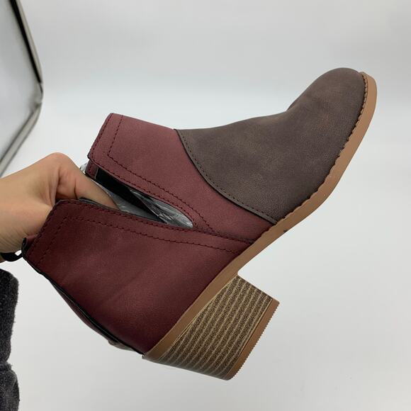 V Cut Ankle Boots Women Size 8.5 Chunky Block Stacked Low Heel Bootie - Picture 8 of 8